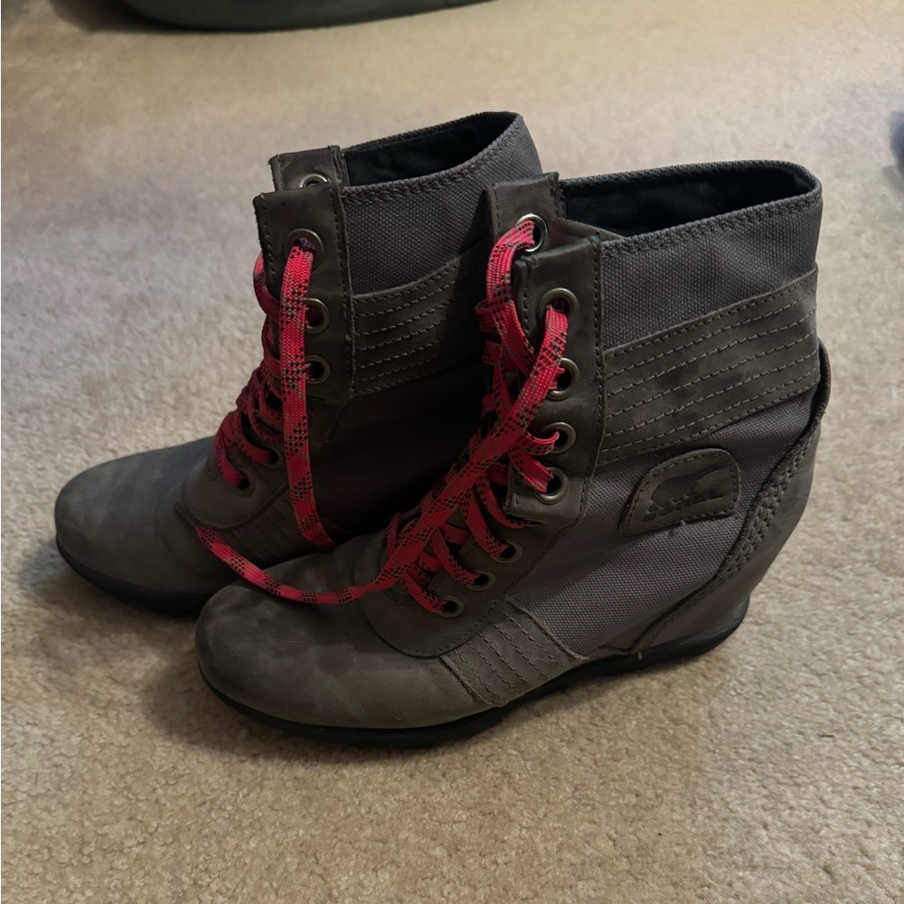 Sorel Lexie Wedge Women’s size 8.5